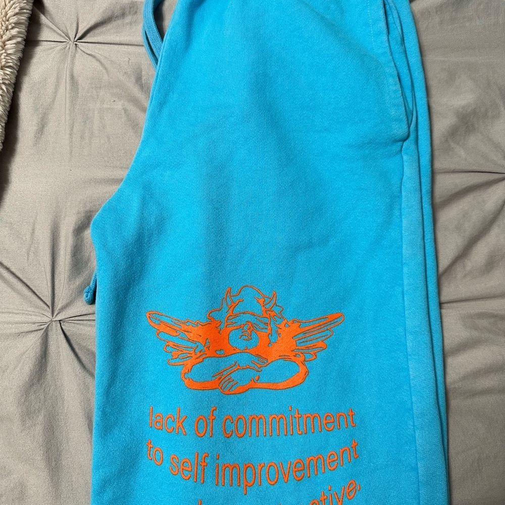 Boys lie sweatpants, size small, bright blue